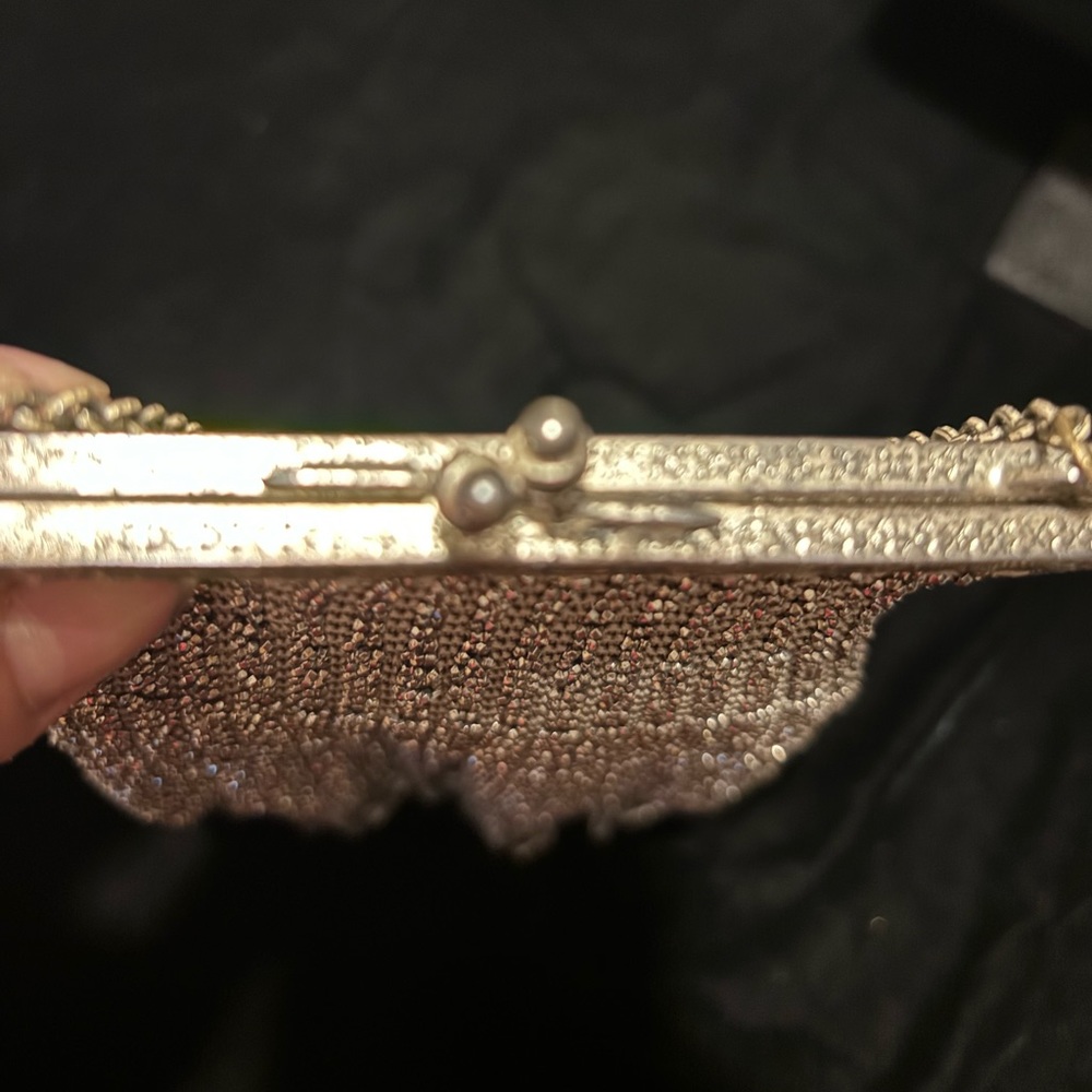 Tess’s Antique Purses